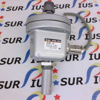 SMC Pneumatics IS100-02 Pressure Switch 3 Pin Plug and Socket RC 1/4