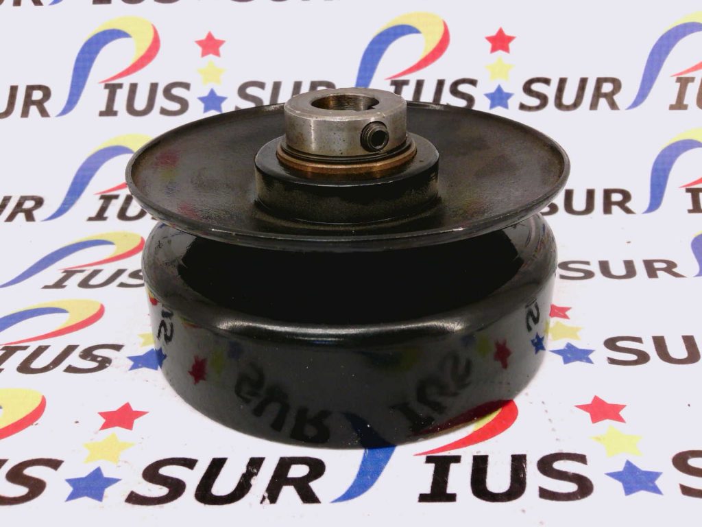 CENTRIFUGAL PULLEY CLUTCH 900 RPM ENGAGE 5/8 BORE 3/8 KEYWAY 4.125 OD A