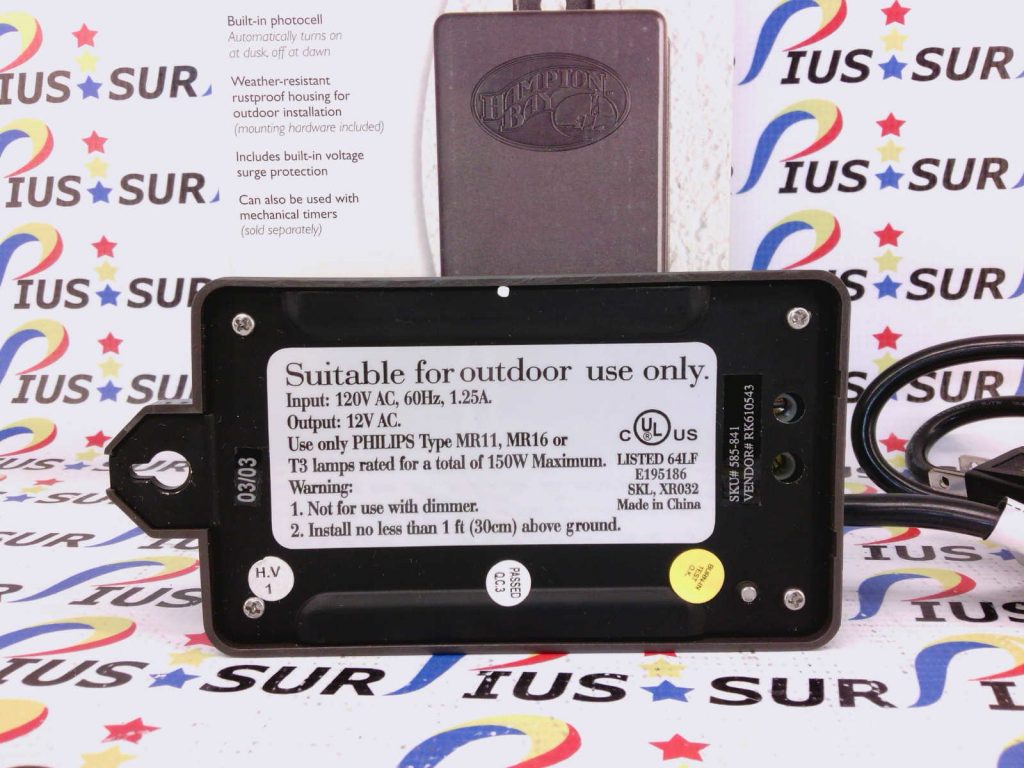 HAMPTON BAY 150W OUTDOOR LANDSCAPE LIGHTING TRANSFORMER 12012V AC 150